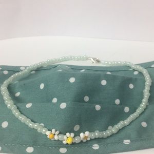 Daisy seed bead choker